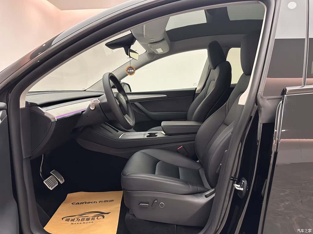 Tesla Model Y, 2024 8