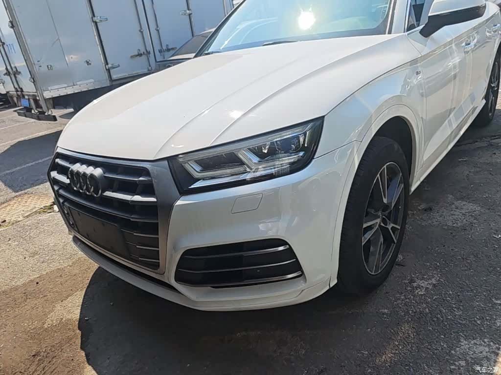 Audi Q5L, 2018 24