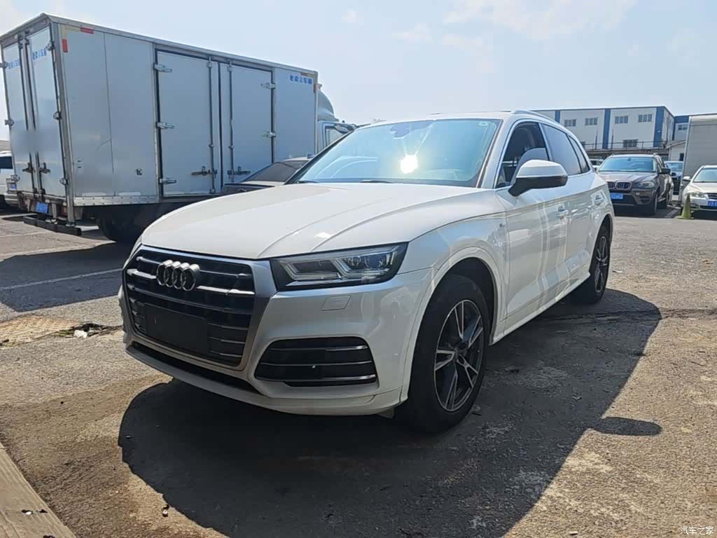Audi Q5L, 2018 1