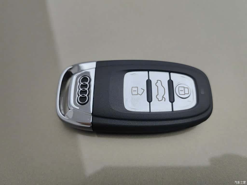 Audi A4L, 2013 19