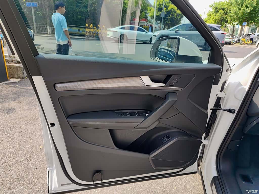 Audi Q5L, 2022 6