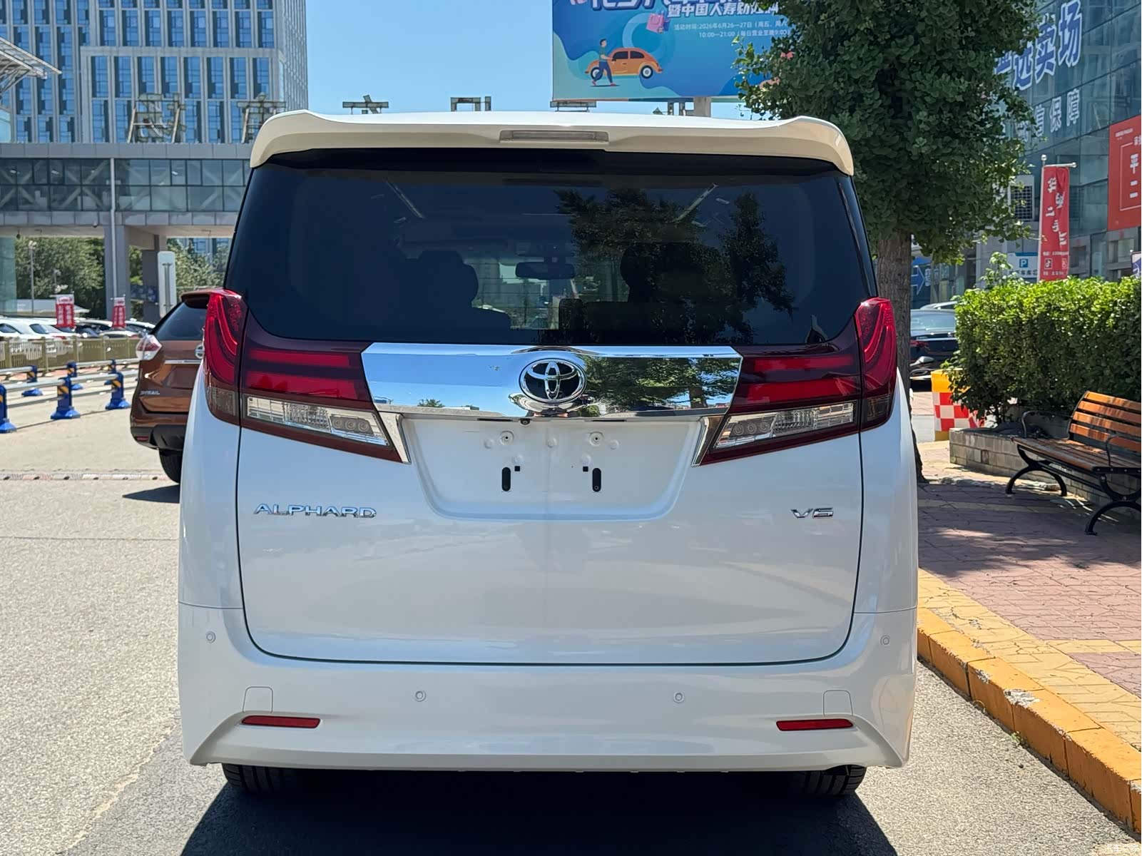 Toyota Alphard, 2015 18