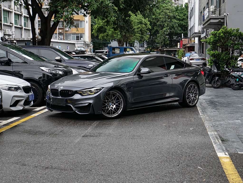 BMW M4