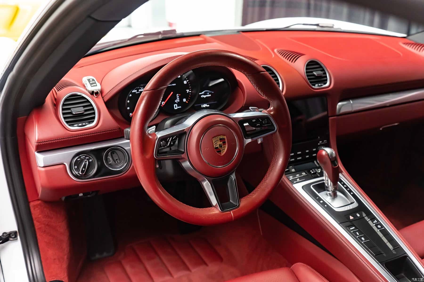 Porsche Cayman, 2018 8
