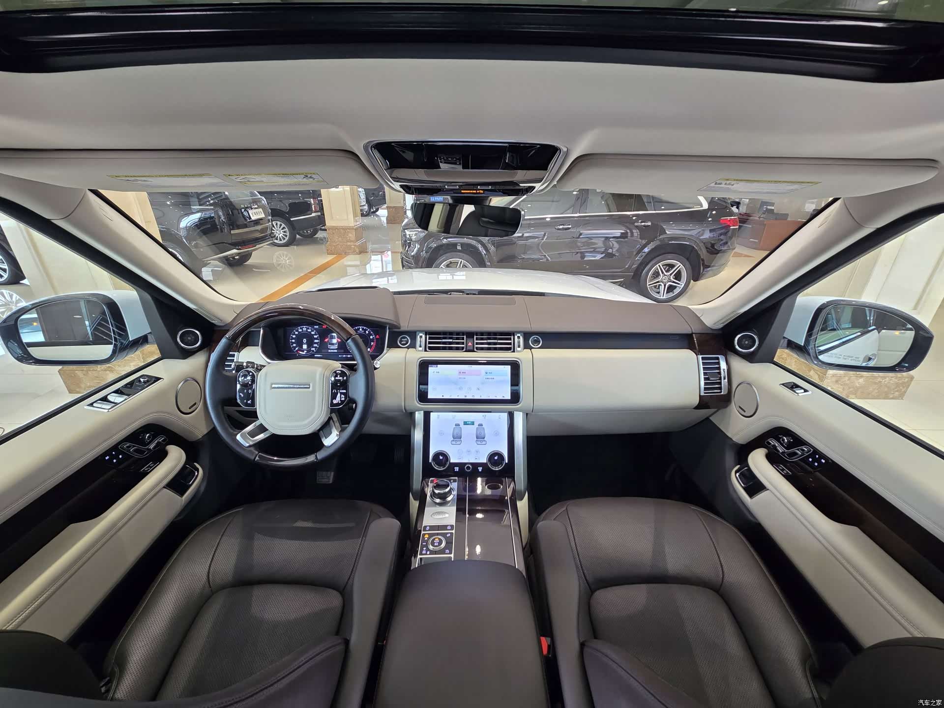 Land Rover Range Rover, 2019 16