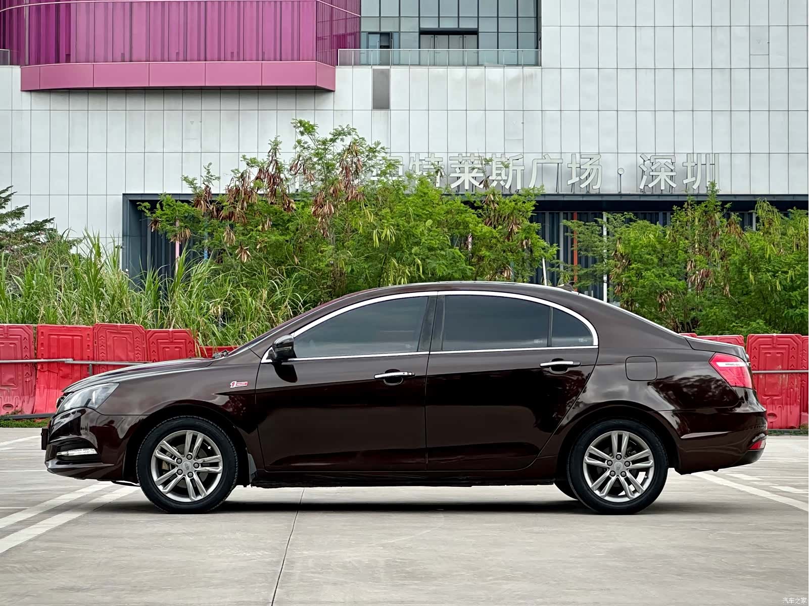 Geely Emgrand, 2017 7