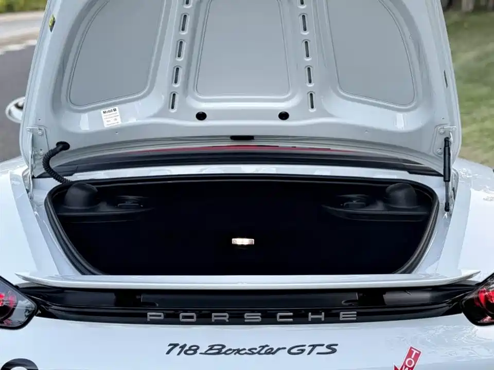Porsche 718