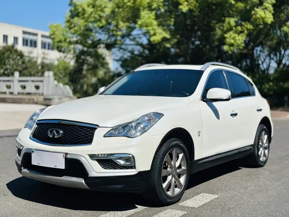 Infiniti QX50