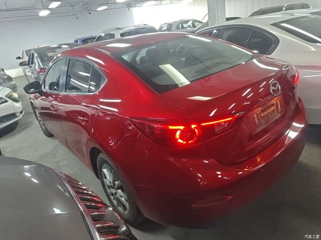 Mazda Mazda3, 2018 все фото