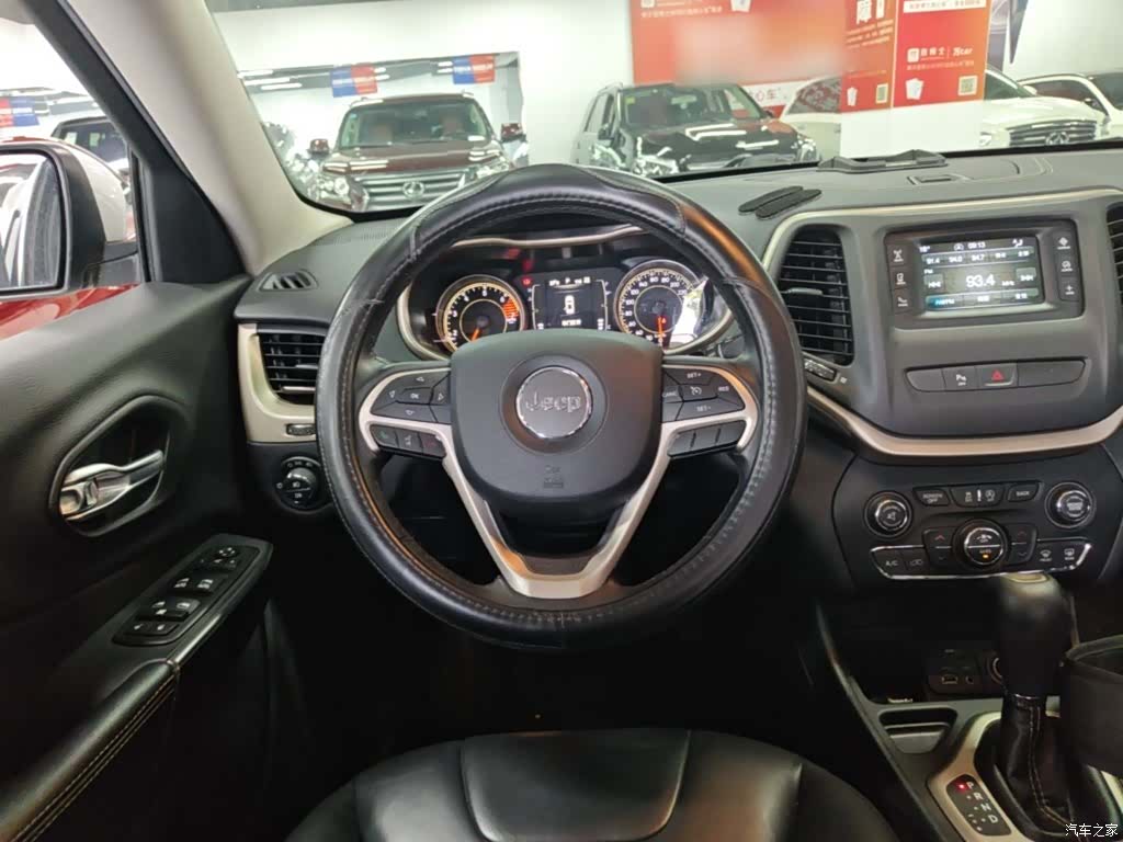 Jeep Cherokee, 2016 11