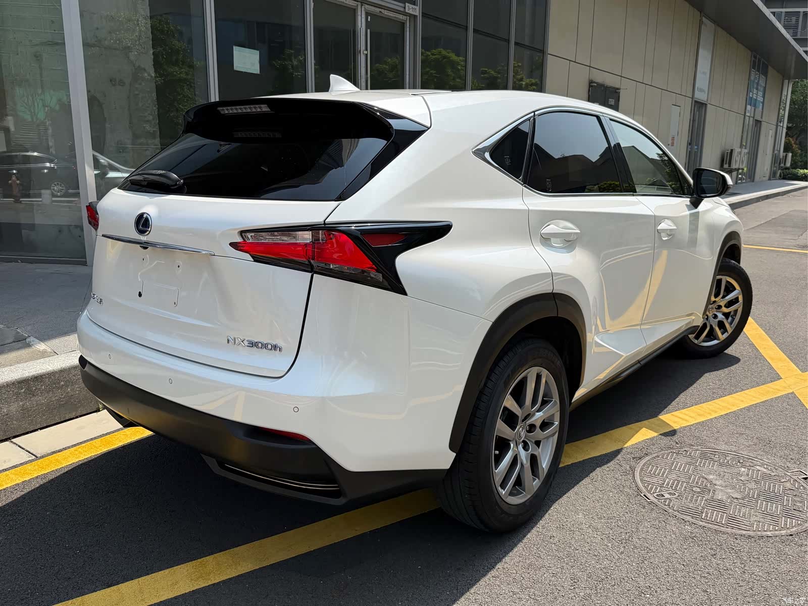 Lexus NX, 2017 2