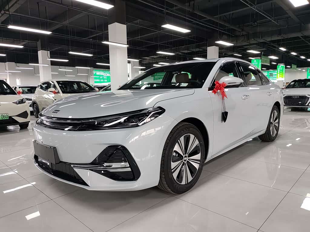 Geely Galaxy A7 EM