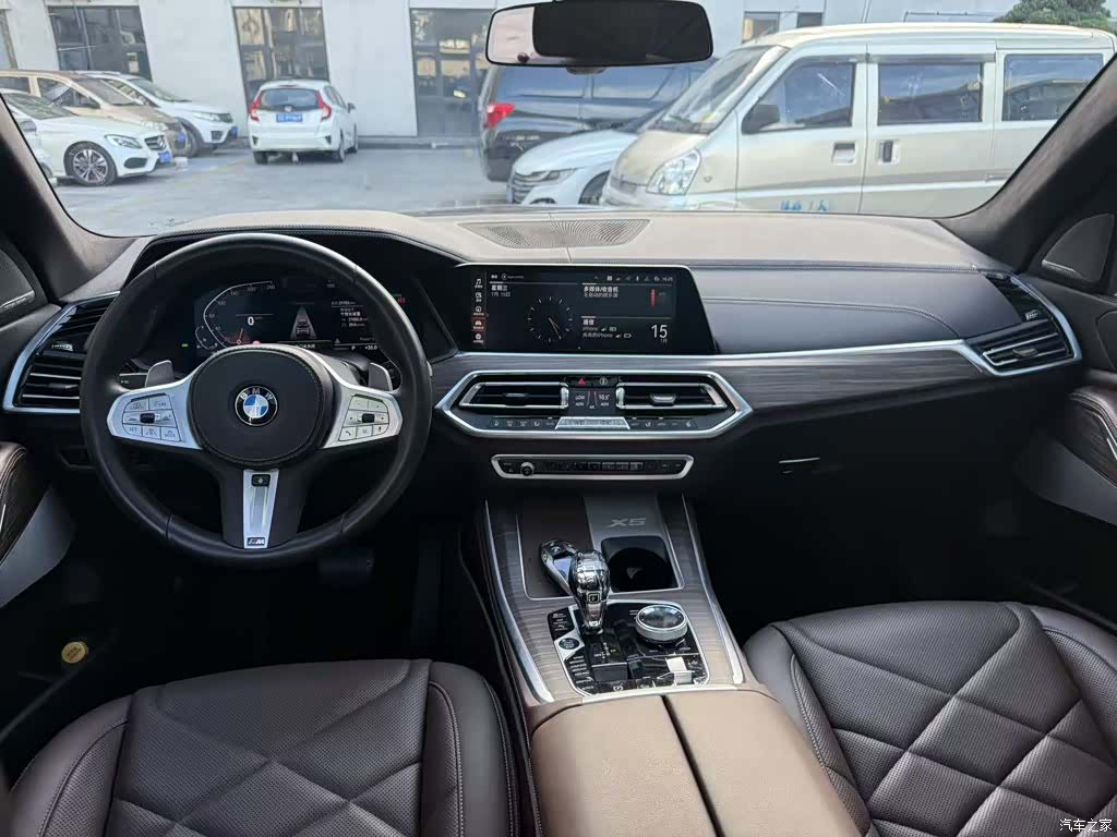 BMW X5, 2022 6