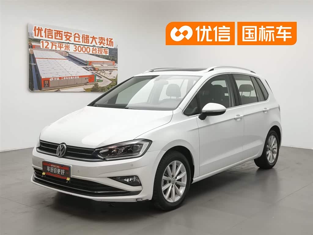 Volkswagen Golf·