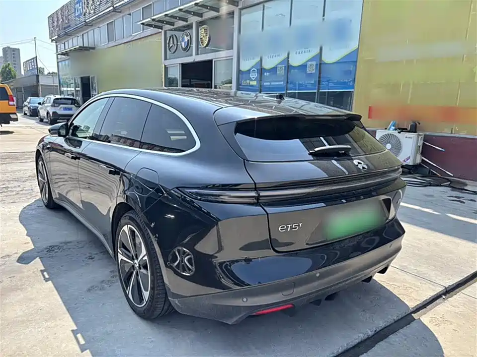 NIO ET5T