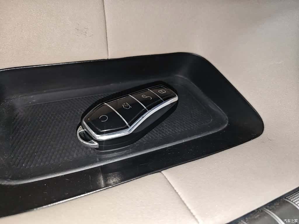 BYD Dolphin, 2023 9