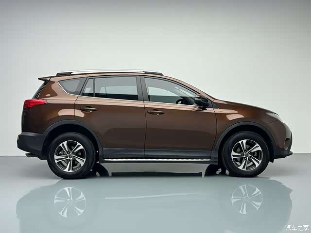 Toyota RAV4, 2016 13