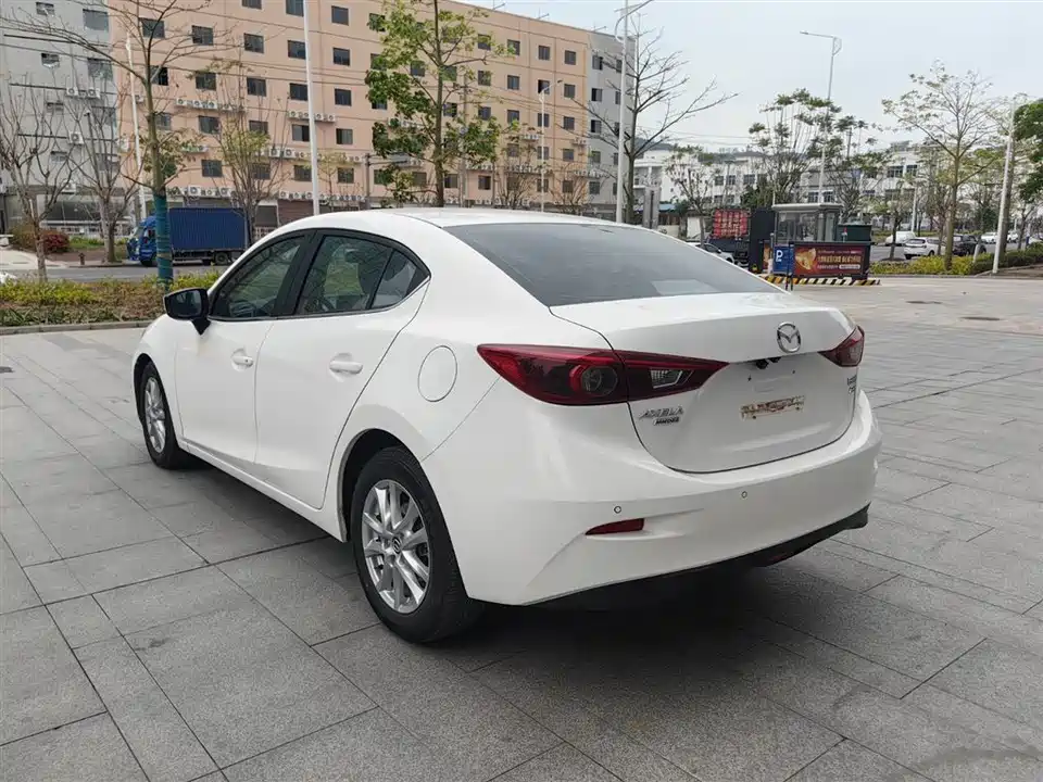 Mazda 3 Angkesaila