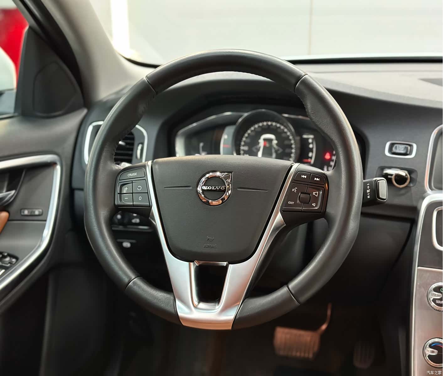 Volvo S60, 2018 11
