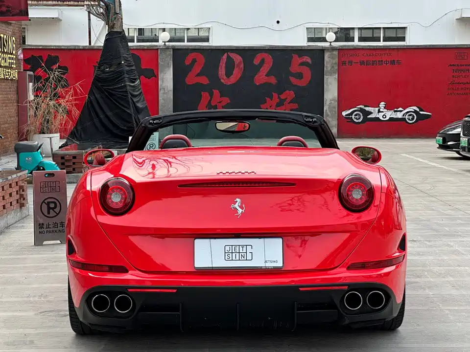 Ferrari California T