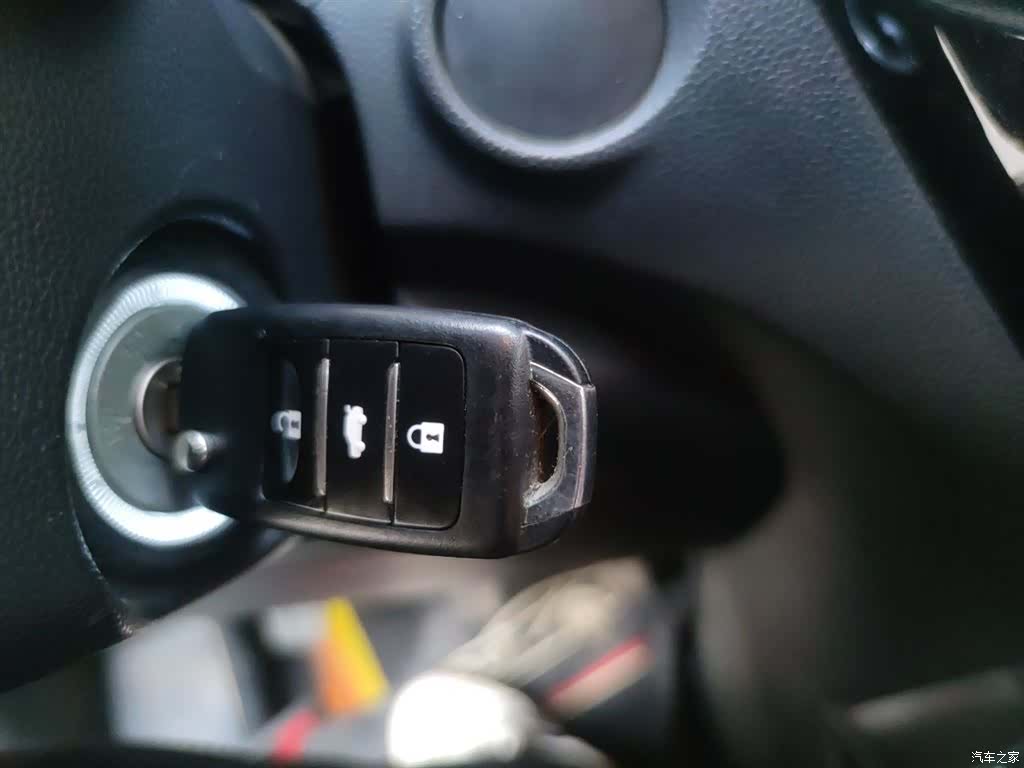 Changan CS15, 2017 11