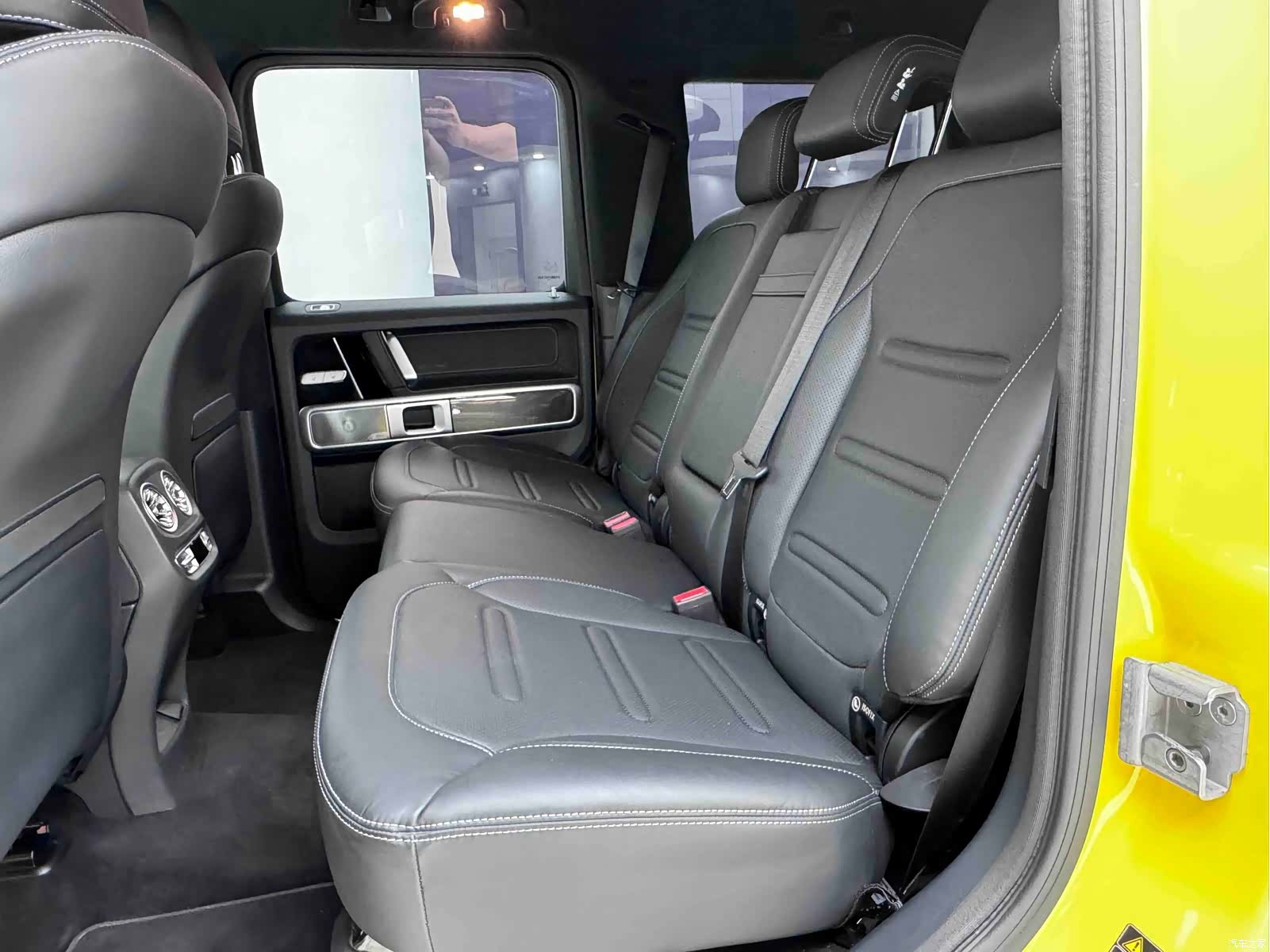 Mercedes-Benz G-Class, 2026 19