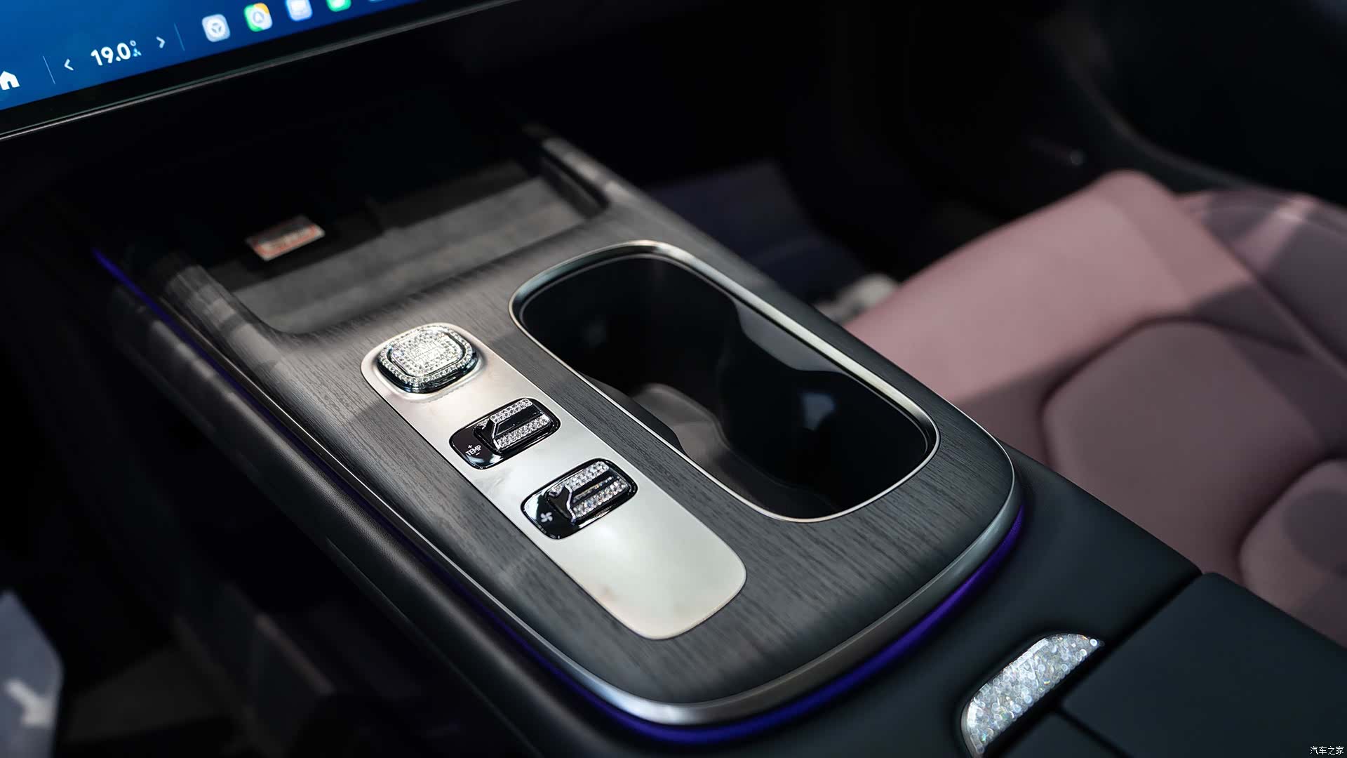 Xiaomi SU7, 2025 14