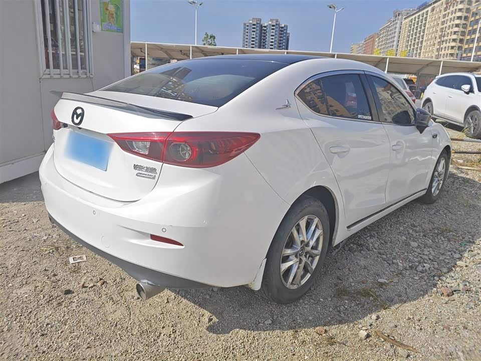 Mazda 3 Angkesaila