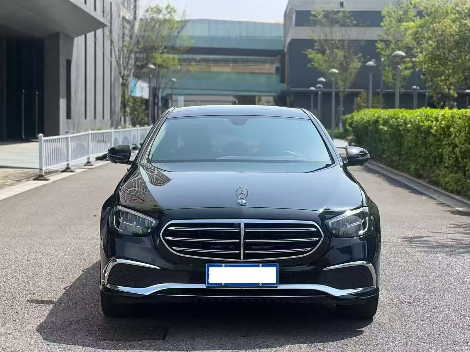 Mercedes-Benz E-Class, 2023 10