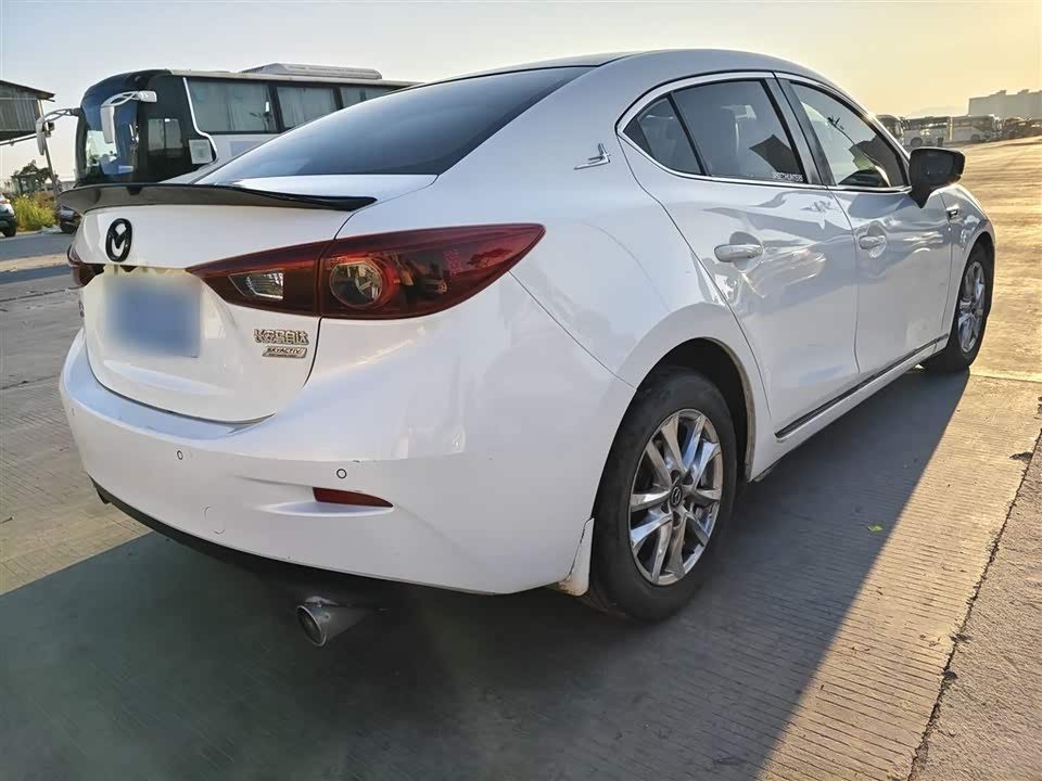 Mazda 3 Angkesaila