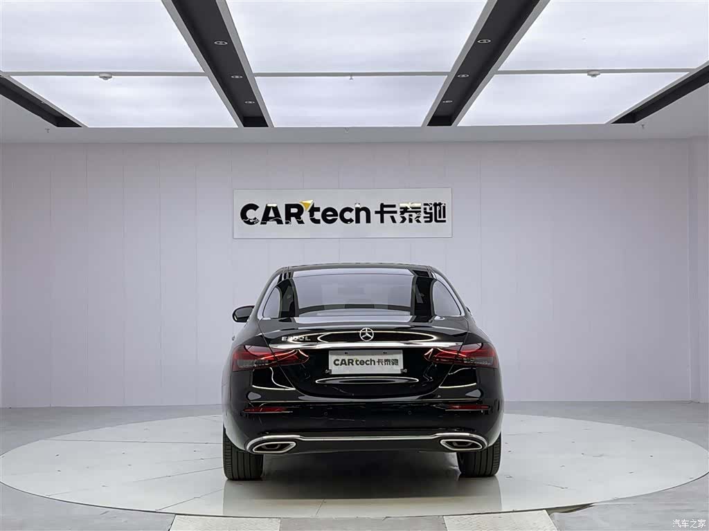 Mercedes-Benz E-Class, 2023 13
