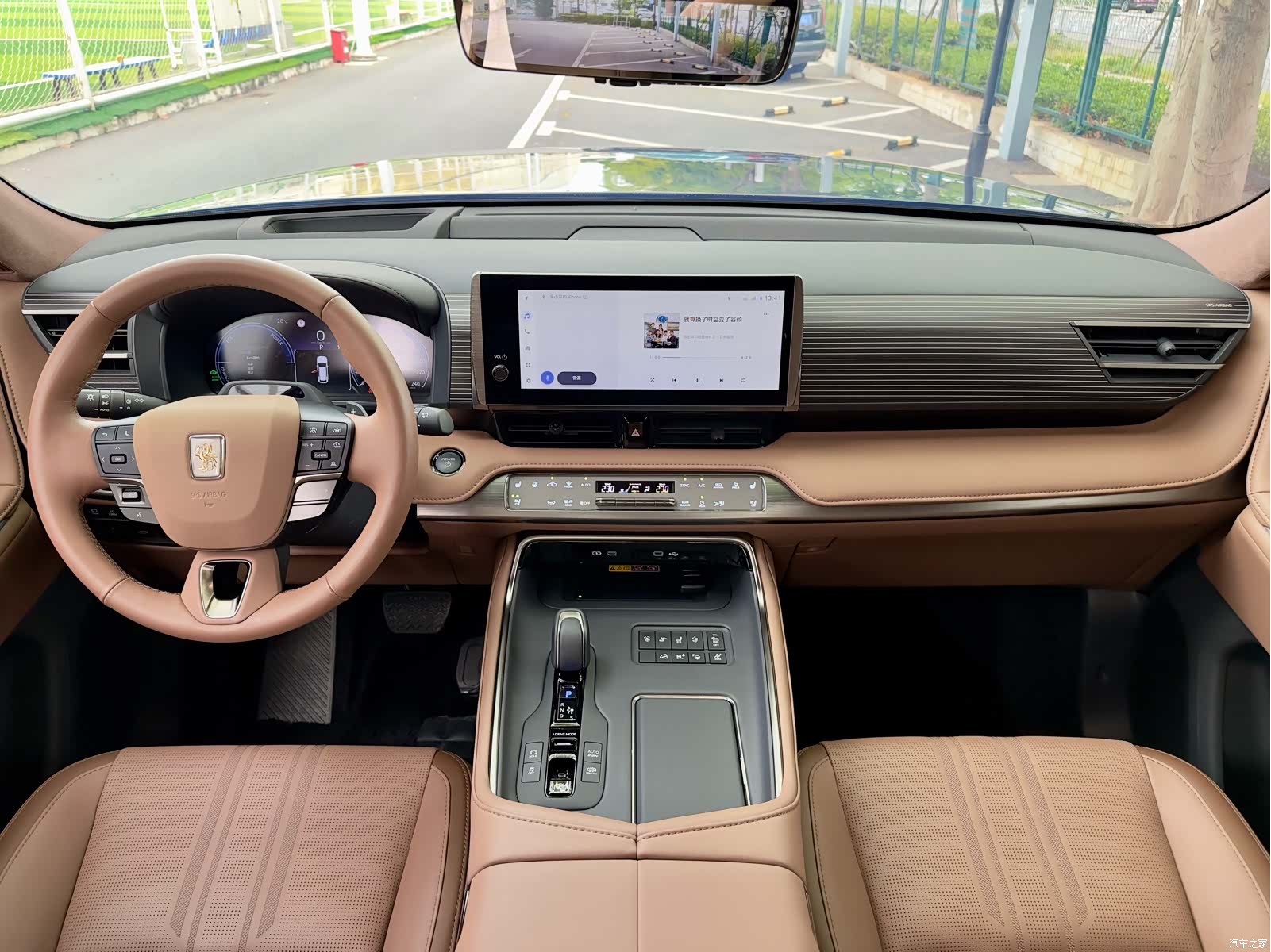 Toyota Century, 2024 22