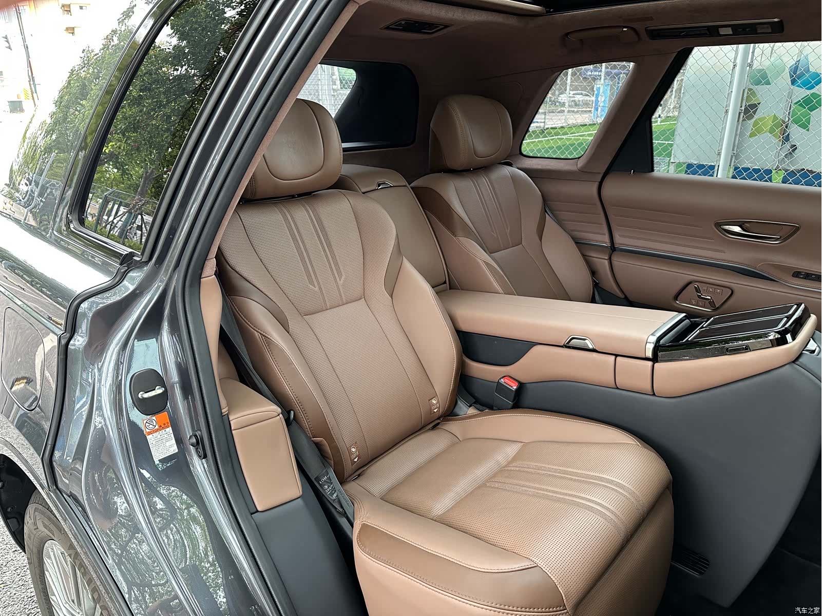 Toyota Century, 2024 15
