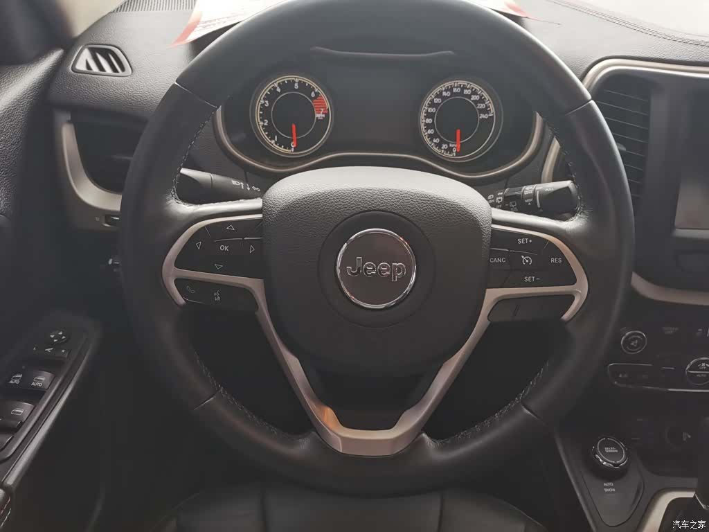 Jeep Cherokee, 2017 12