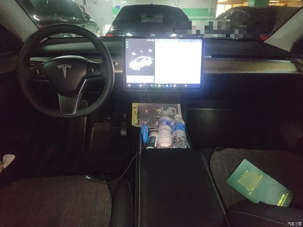 Tesla Model Y, 2021 10