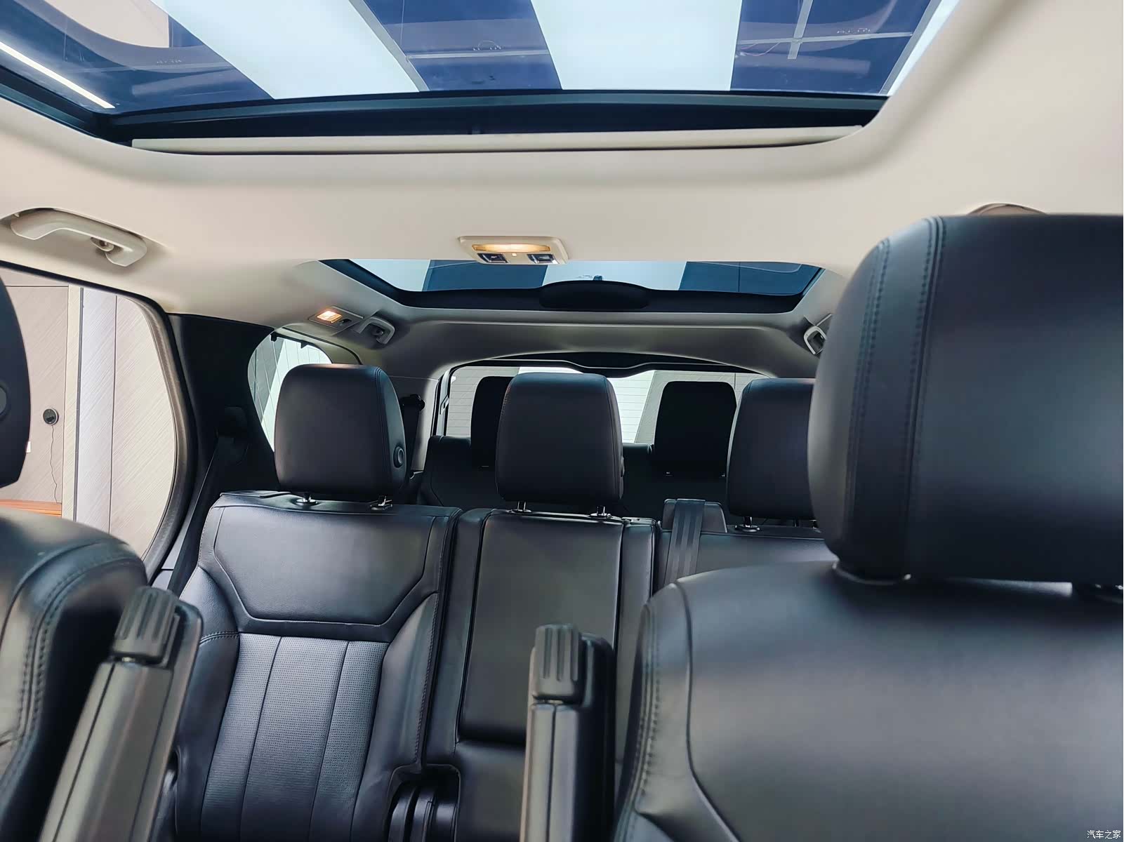 Land Rover Discovery, 2019 15