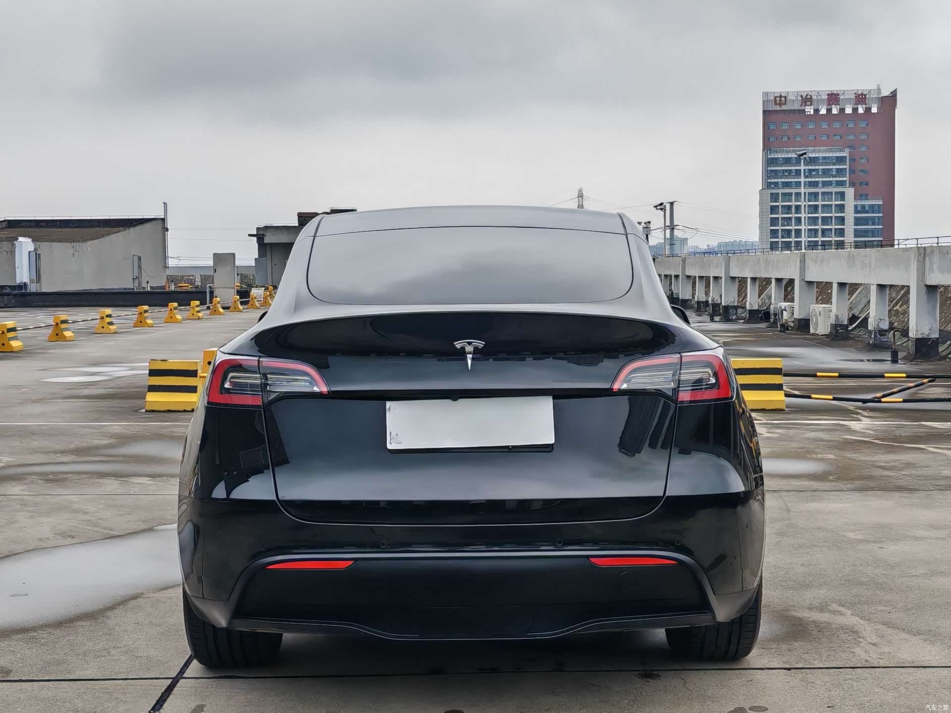 Tesla Model Y, 2022 6
