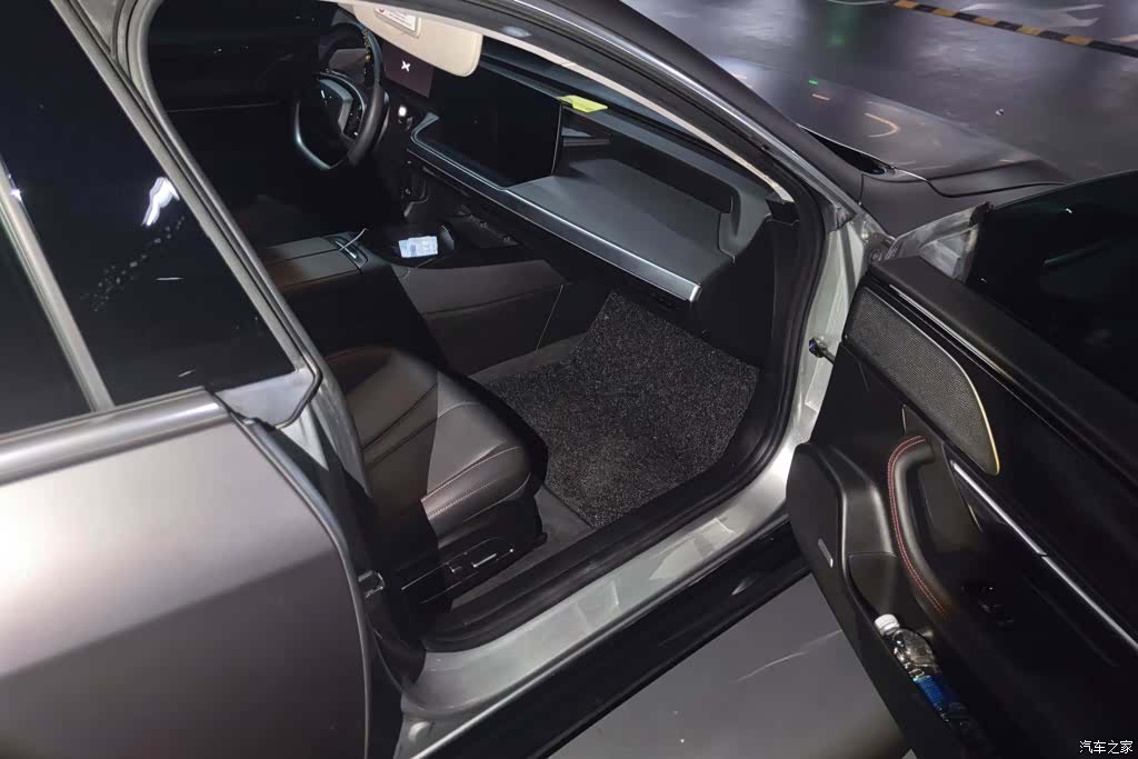Xpeng P7, 2021 8