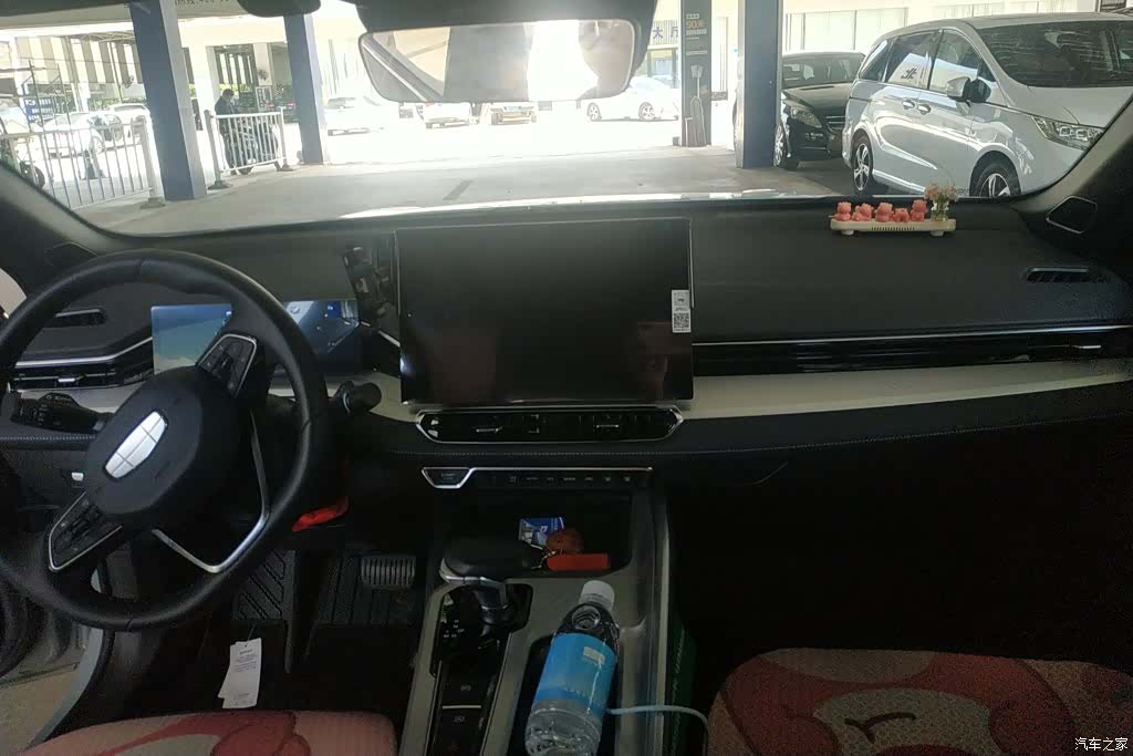 Geely Preface, 2025 13