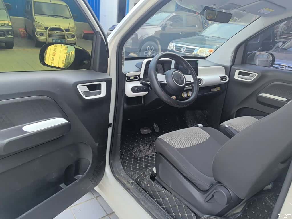 Wuling MINIEV, 2024 16