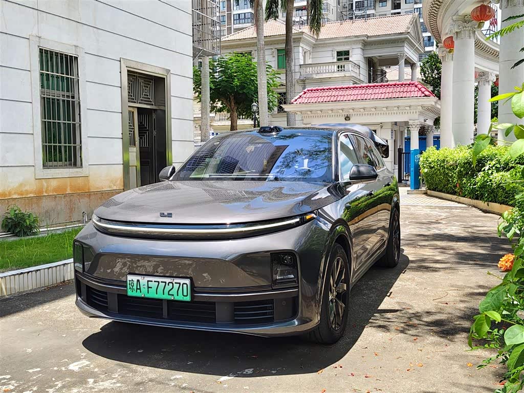 Li Auto L7