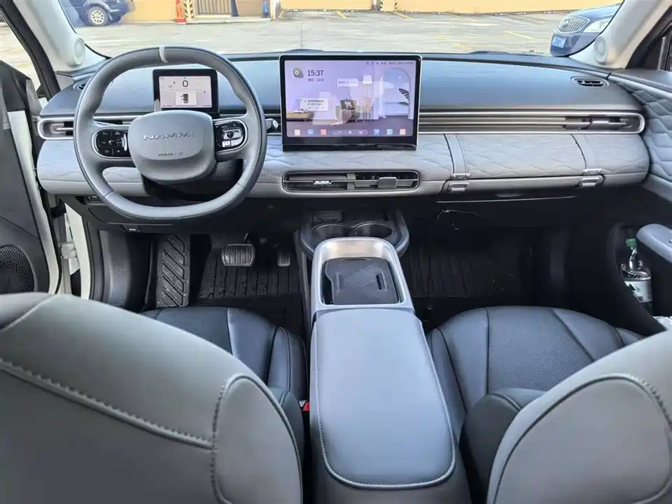 Dongfeng Nammi Nano 01