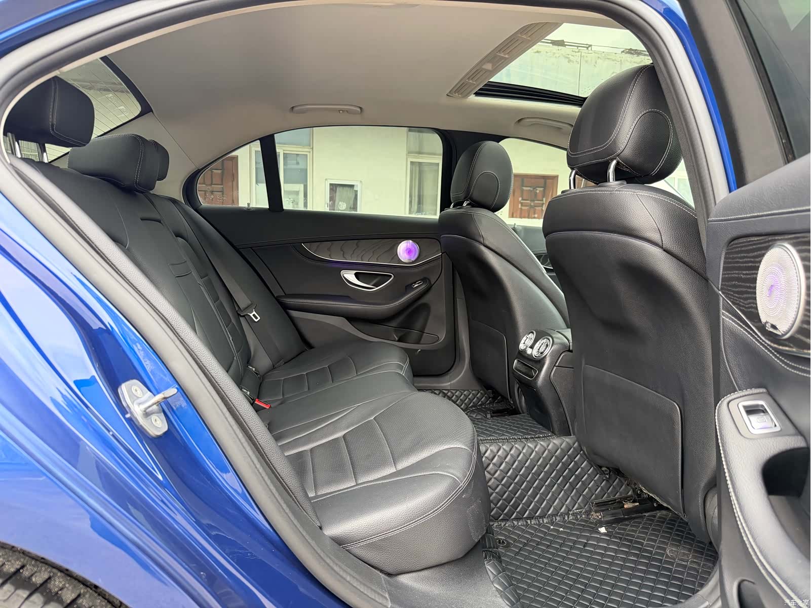 Mercedes-Benz C-Class, 2019 13
