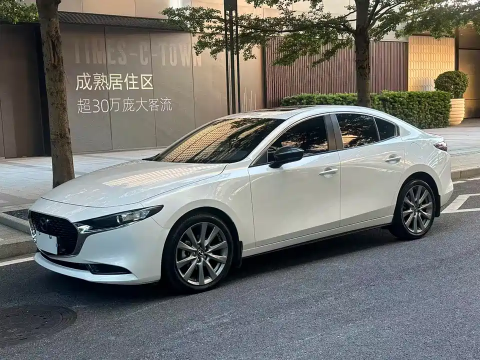 Mazda 3 Angkesaila