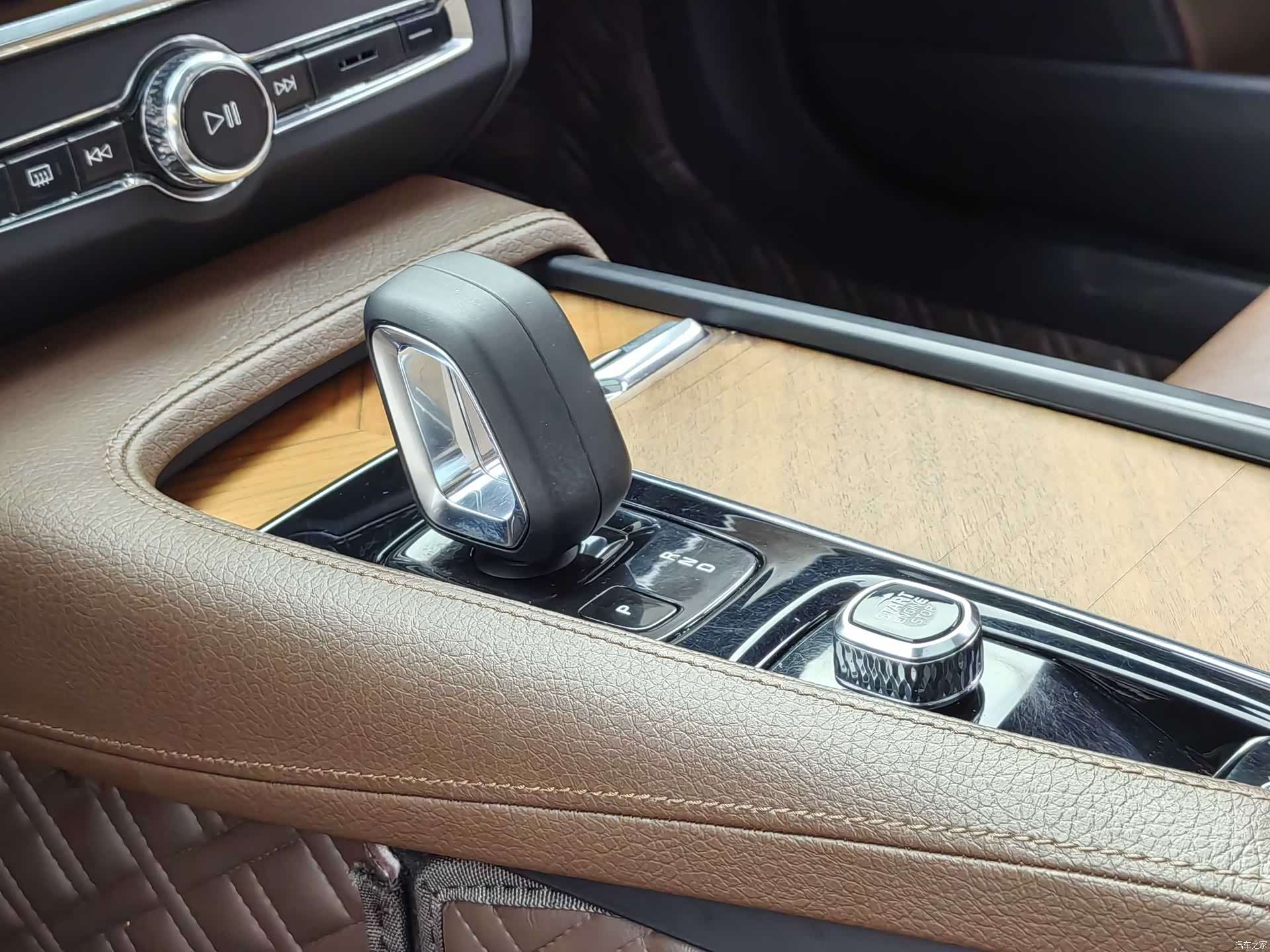 Volvo S90, 2022 14
