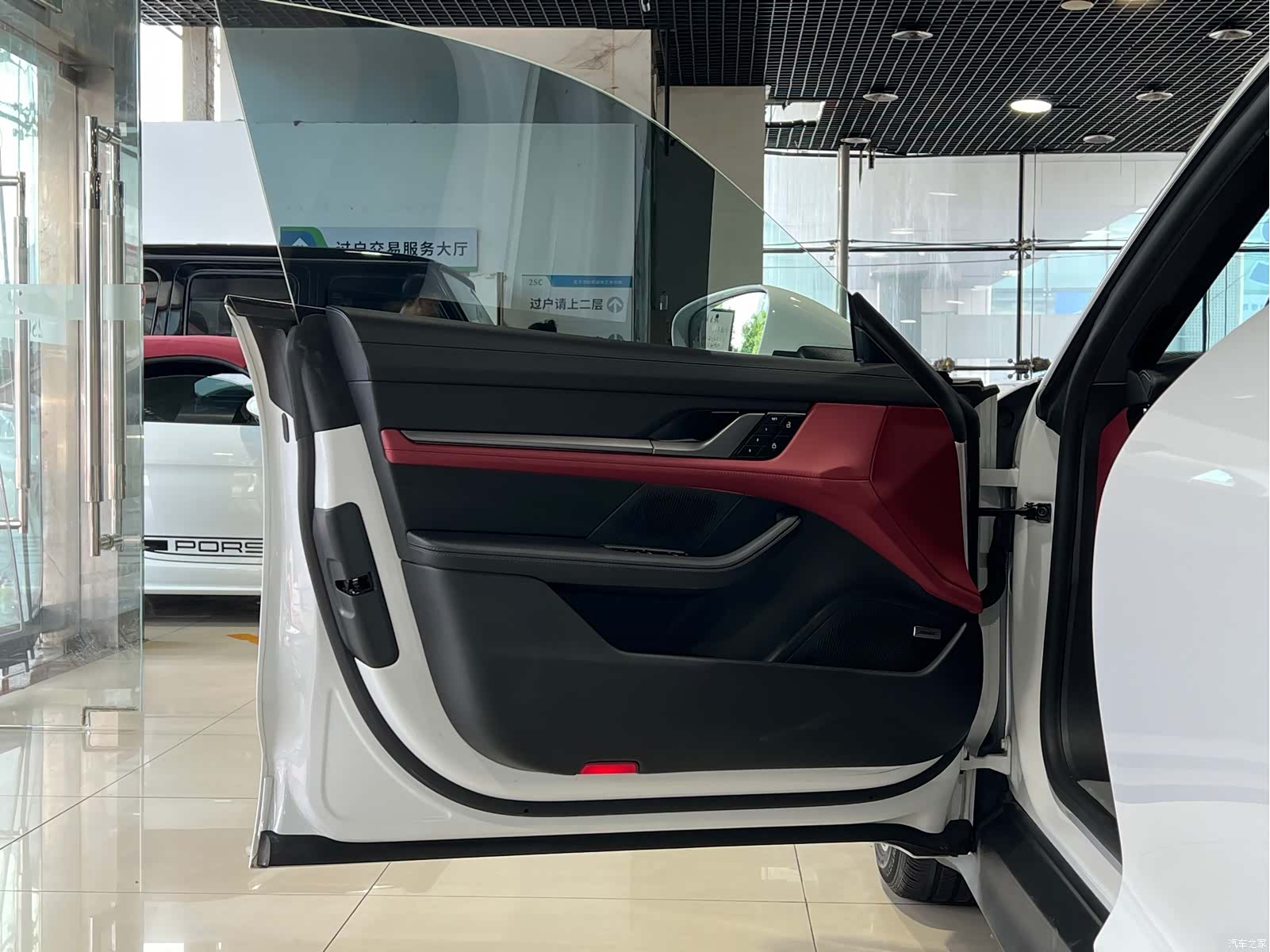 Porsche Taycan, 2025 13