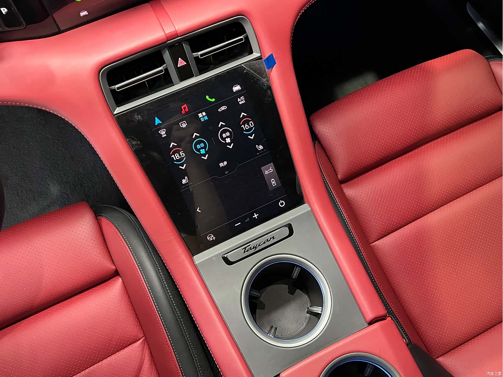 Porsche Taycan, 2025 17