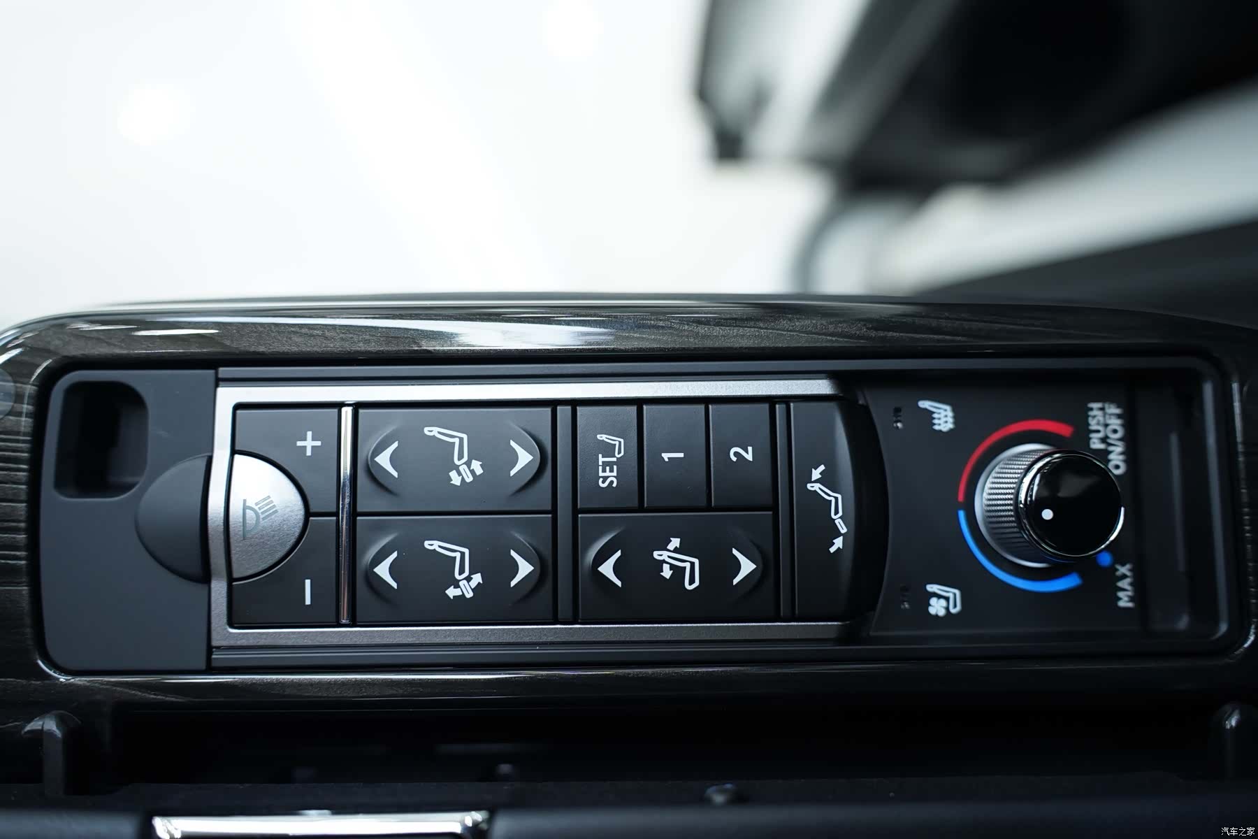 Lexus LM, 2021 13