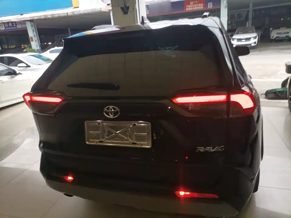 Toyota RAV4 Rongfang