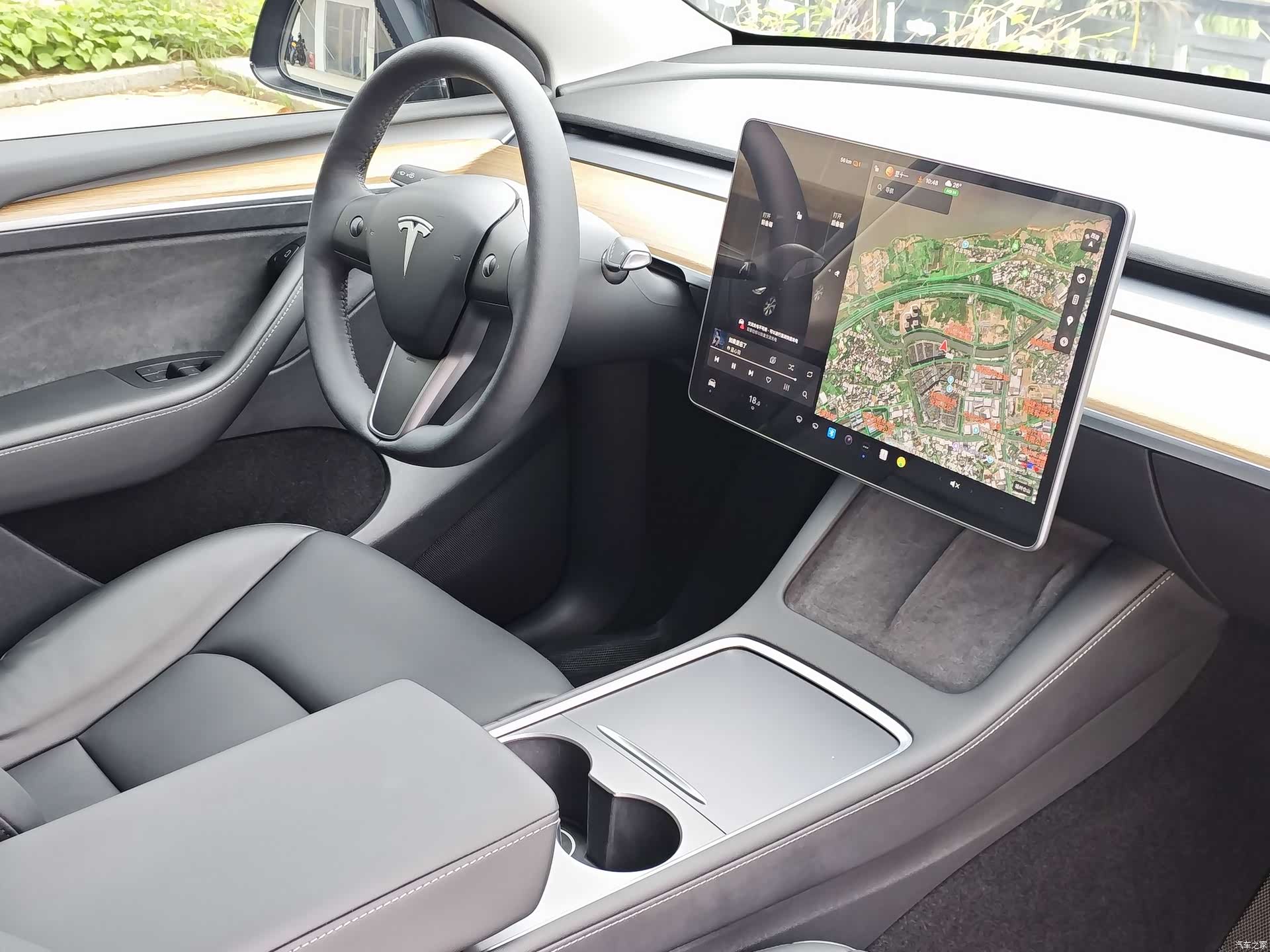 Tesla Model Y, 2021 12